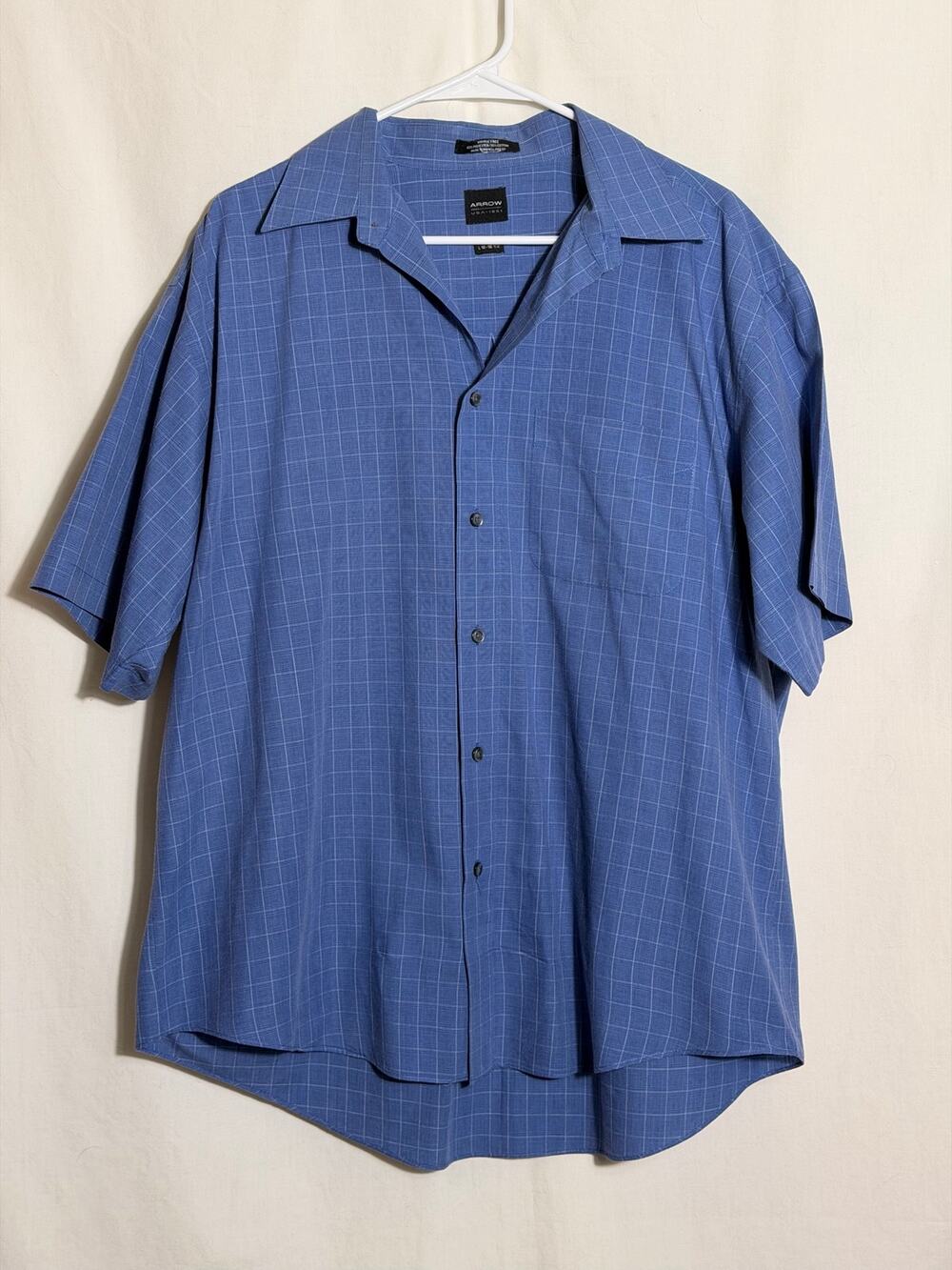 Arrow Short Sleeve Button Up Shirt Mens Large Blue Windowpane Plaid Wrinkle Free